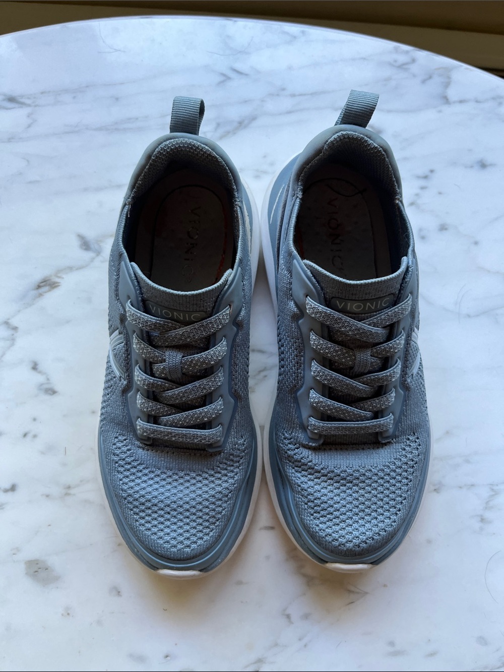Vionic Men's Light Gray Knit Athletic Sneakers